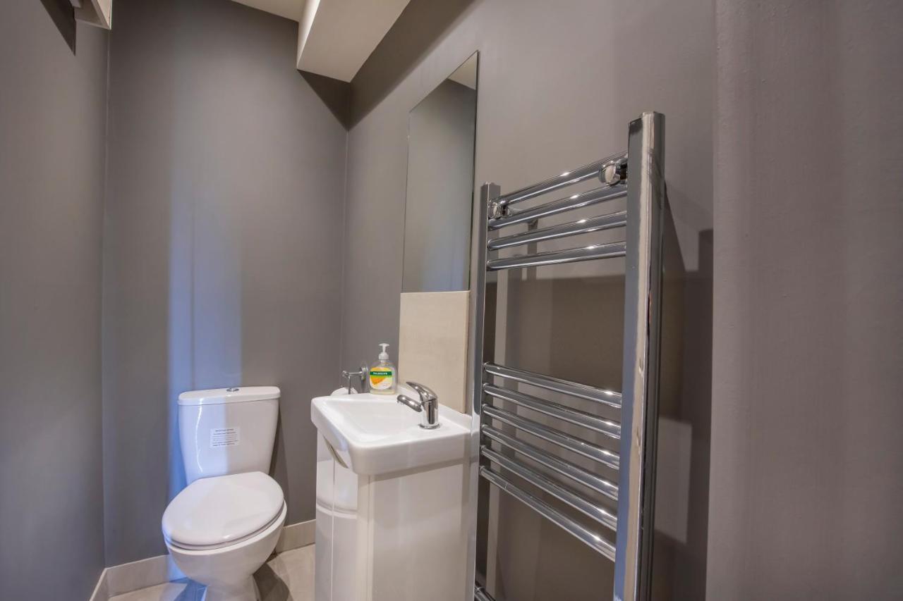 Patrick'S Pool- 4 Bedroom,4 Bathroom, Most Central Luxury Townhouse! York Dış mekan fotoğraf